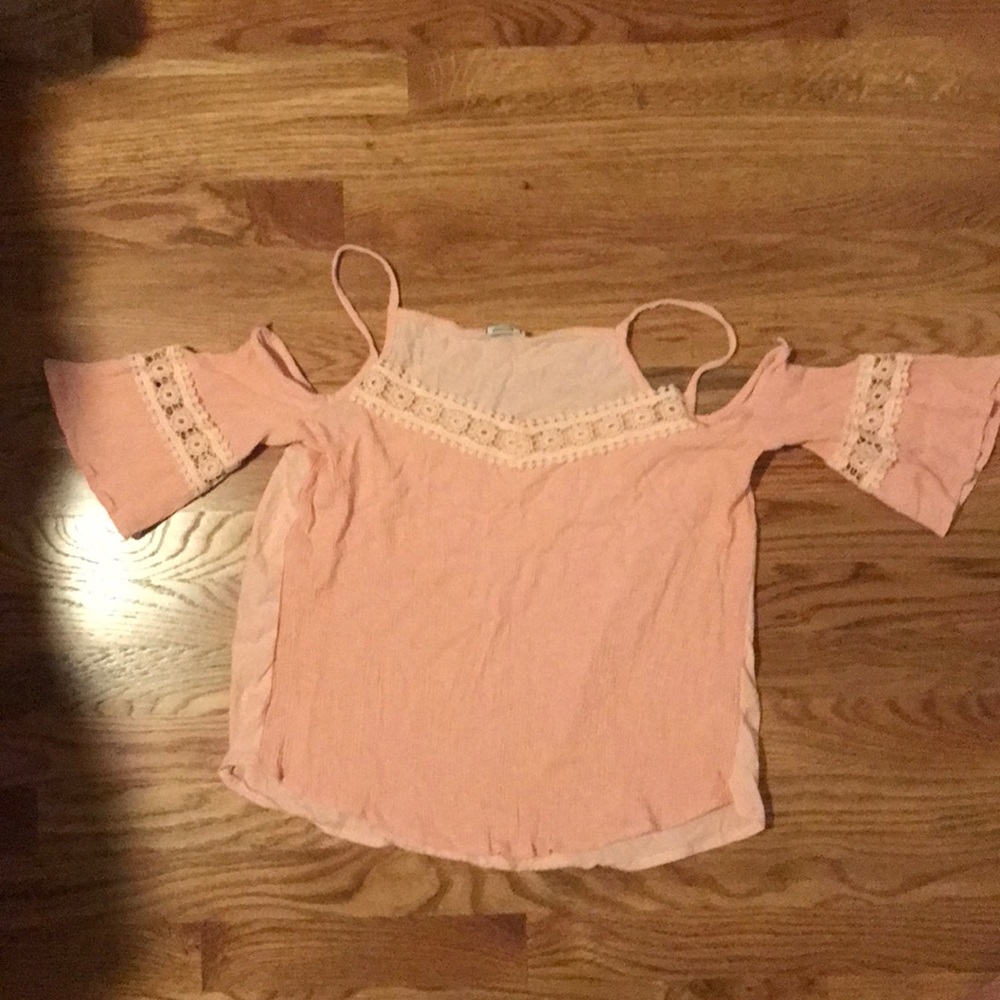 pale pink crop top